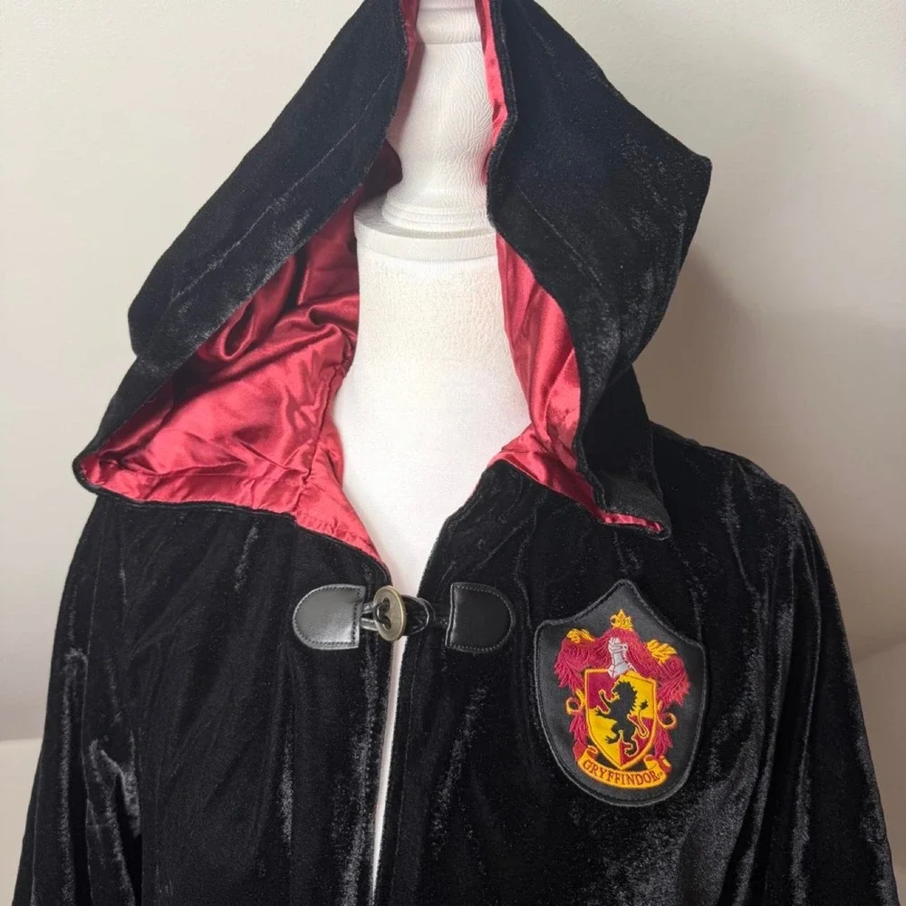 Harry Potter Deluxe Gryffindor Robe Costume + Tie & Glasses Set